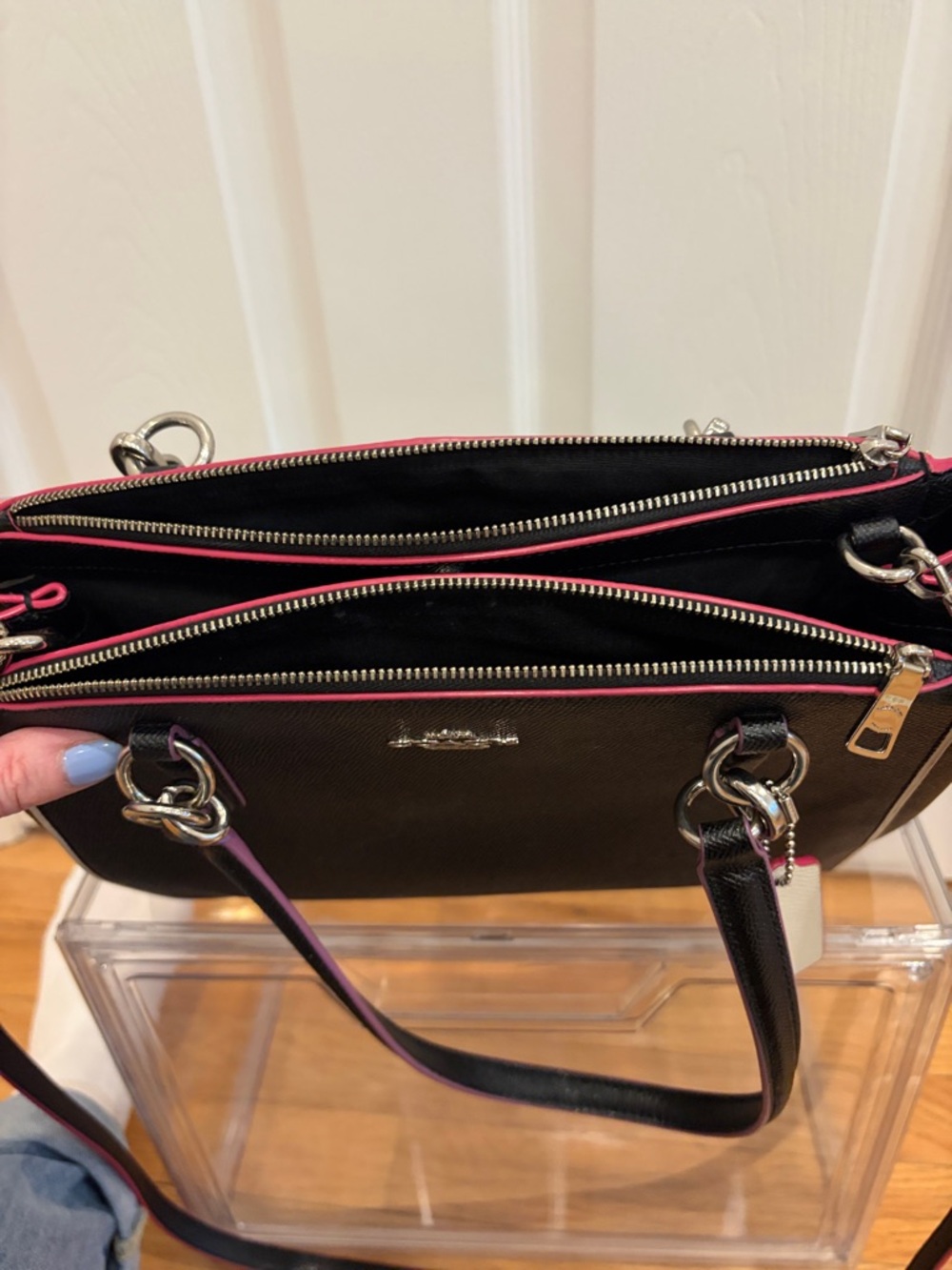 Coach Black Leather Crossbody Bag with Pink Trim - Picture 2 of 4